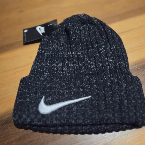 Nike Charcoal Knit Beanie - Picture 1 of 2